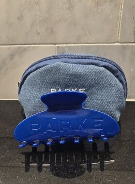 Rare New Parke claw clip in Electric BLUE Hard to find, super on trend + Pouch